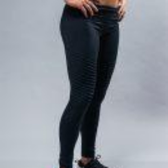 VULL SPORT - GRAVITY MOTO LEGGINGS (Black) - Picture 1 of 4